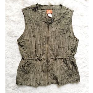 Hearts of Palm Petite Textured Green Vest 8P